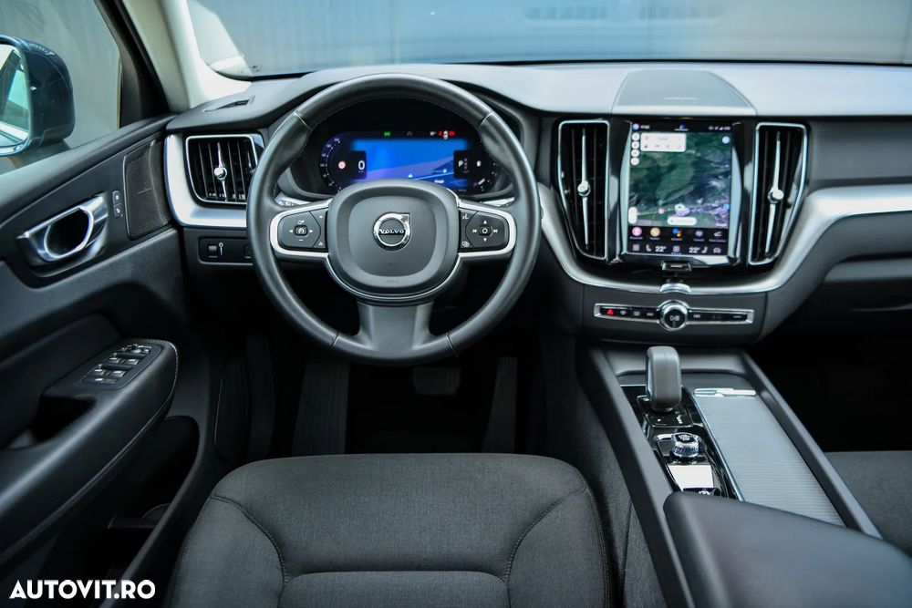Volvo XC 60 B4 MHEV AT8 FWD Momentum - 6