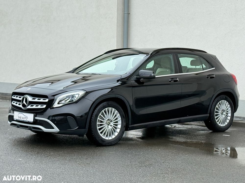 Mercedes-Benz GLA 180 7G-DCT - 3