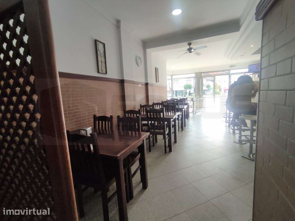 Café / Snack Bar em pleno centro da Vila - Grande imagem: 3/15