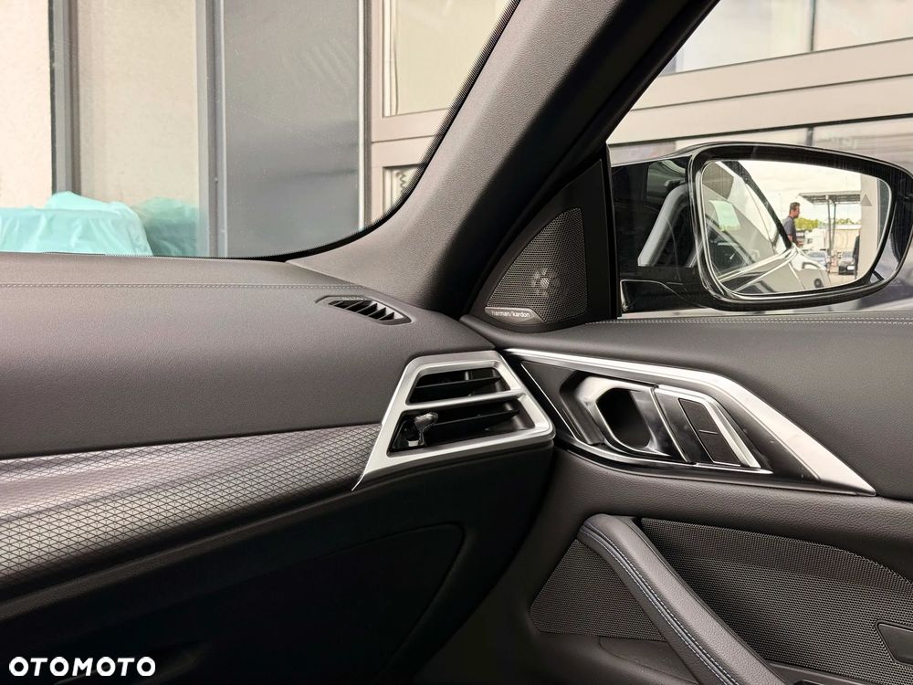 BMW Seria 4 M440i xDrive - 23