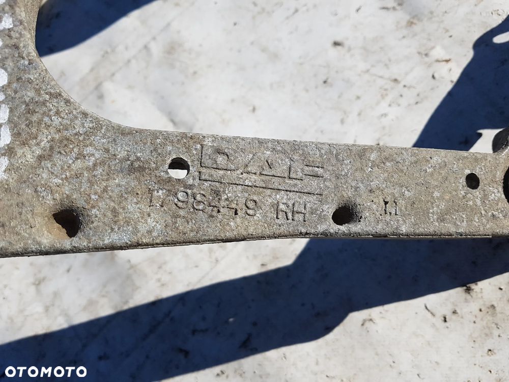 MOCOWANIE PAJĄK REFLEKTORA LAMPY PRAWY DAF XF 106 EURO 6 1798449 - 2