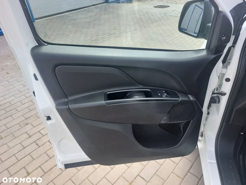 Fiat Doblo - 10