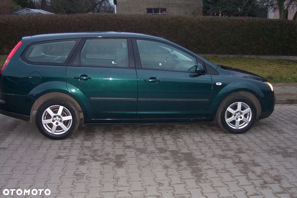 Ford Focus 1.6 TDCi DPF Ambiente - 15