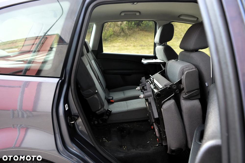 Ford Focus C-Max 1.6 TDCi Ambiente - 14