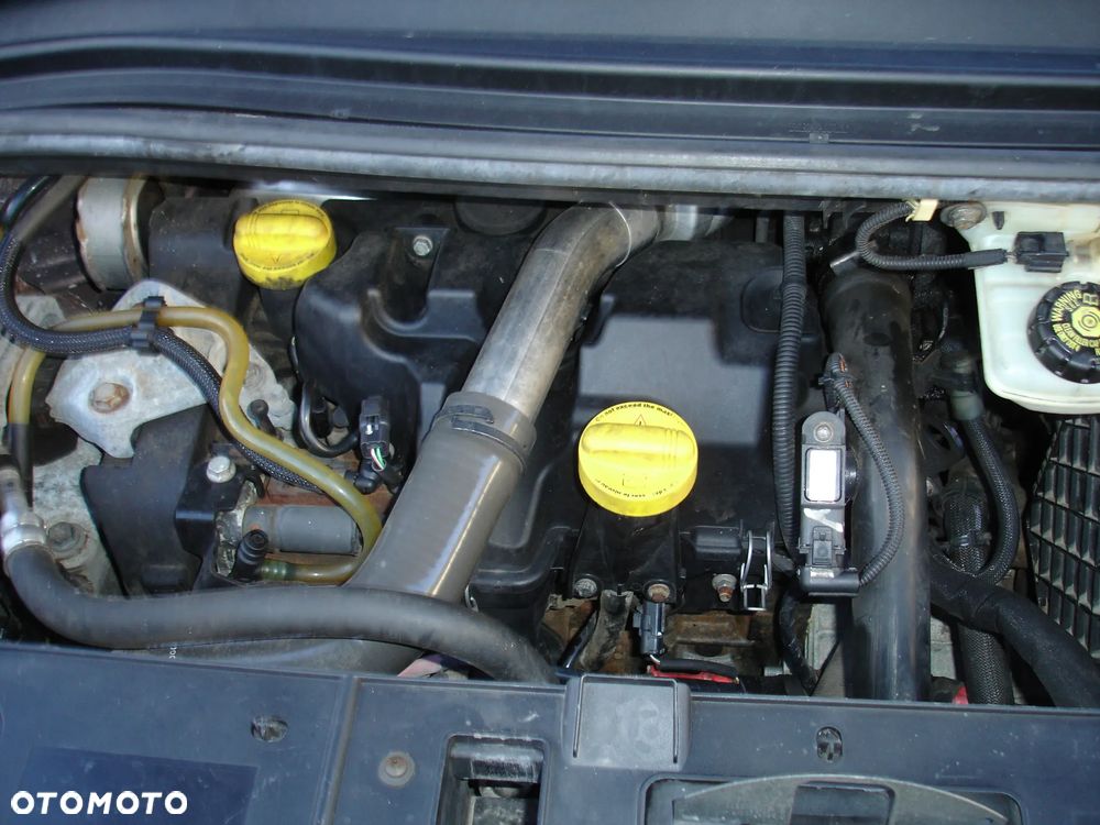 Renault Grand Scenic - 8