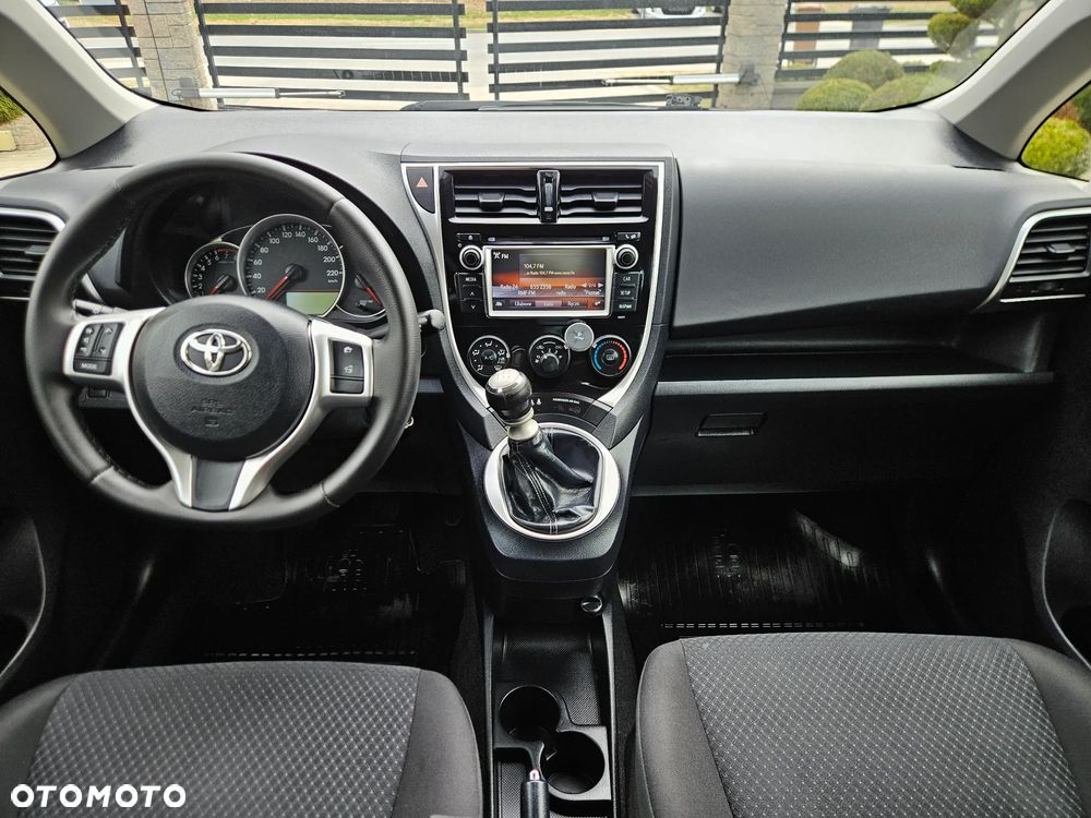 Toyota Verso S 1.33 VVT-i Comfort - 11