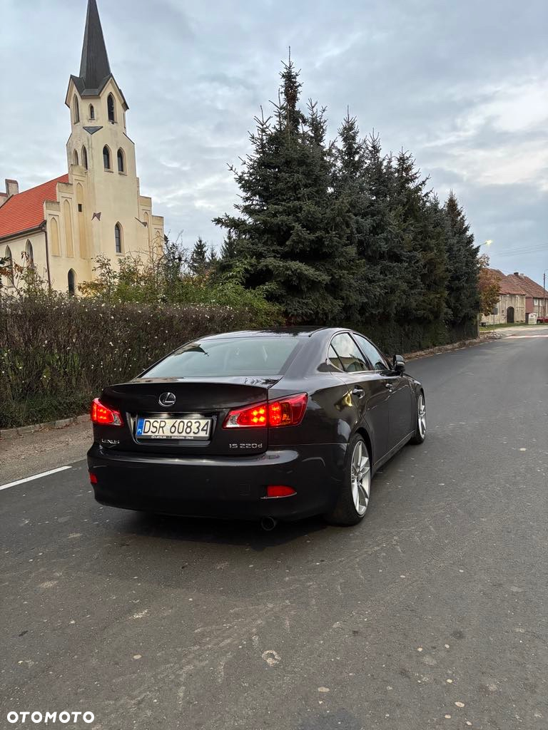 Lexus IS 220d - 2