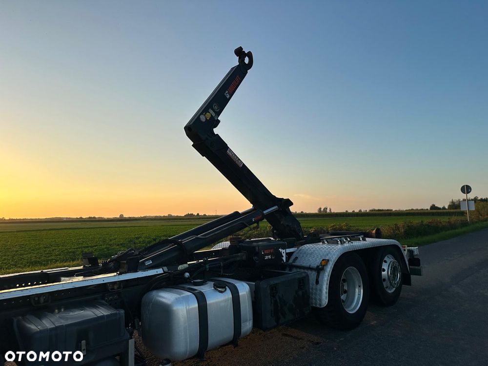 Mercedes-Benz ACTROS - 9