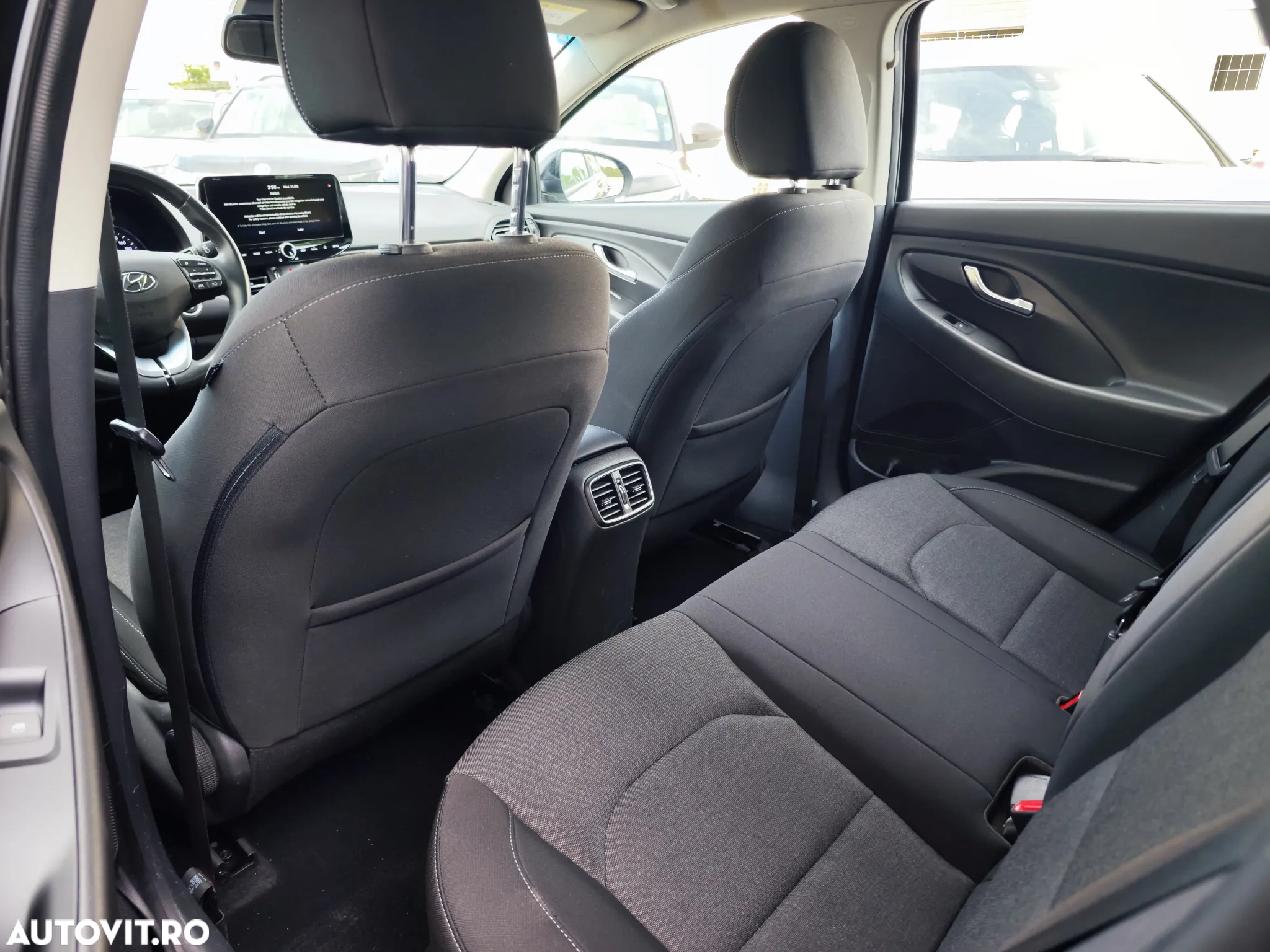 Hyundai i30 Kombi 1.6 CRDI DCT Select - 12