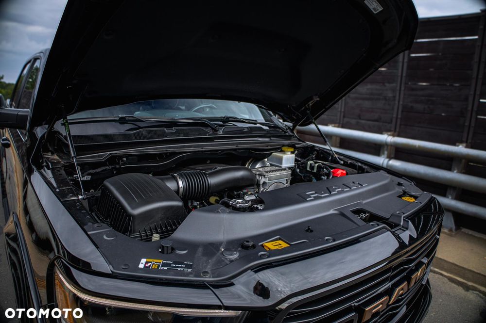 RAM 1500 5.7 Crew Cab Shortbed Laramie Black - 27