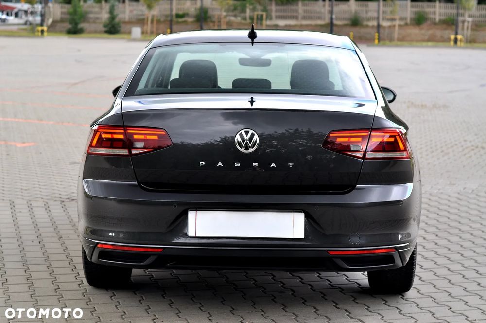 Volkswagen Passat 2.0 TDI EVO Business DSG - 5