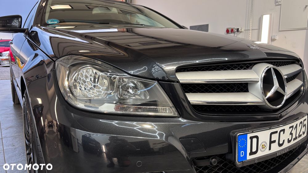 Mercedes-Benz Klasa C 220 CDI BlueEff - 33