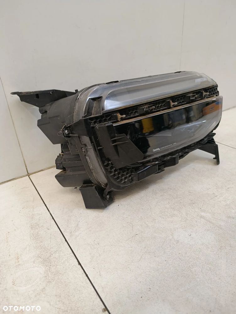 Lampa reflektor full led prawy przód eu Jeep Avenger - 3