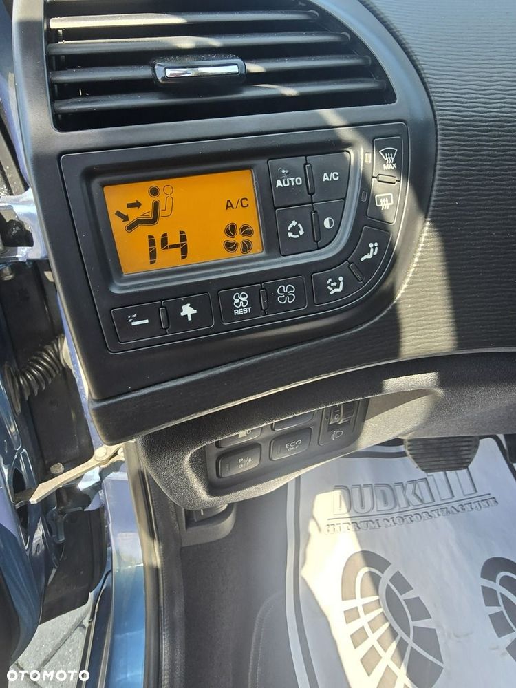 Citroën C4 Picasso - 16