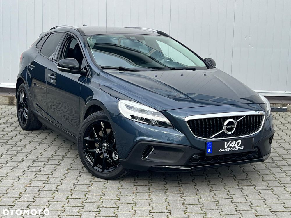 Volvo V40 Cross Country - 3