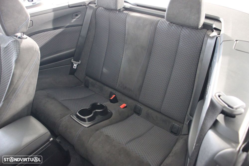 BMW 220 d Cabrio Pack M - 18