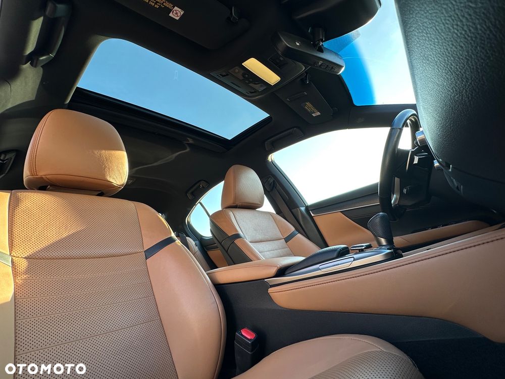 Lexus GS - 31