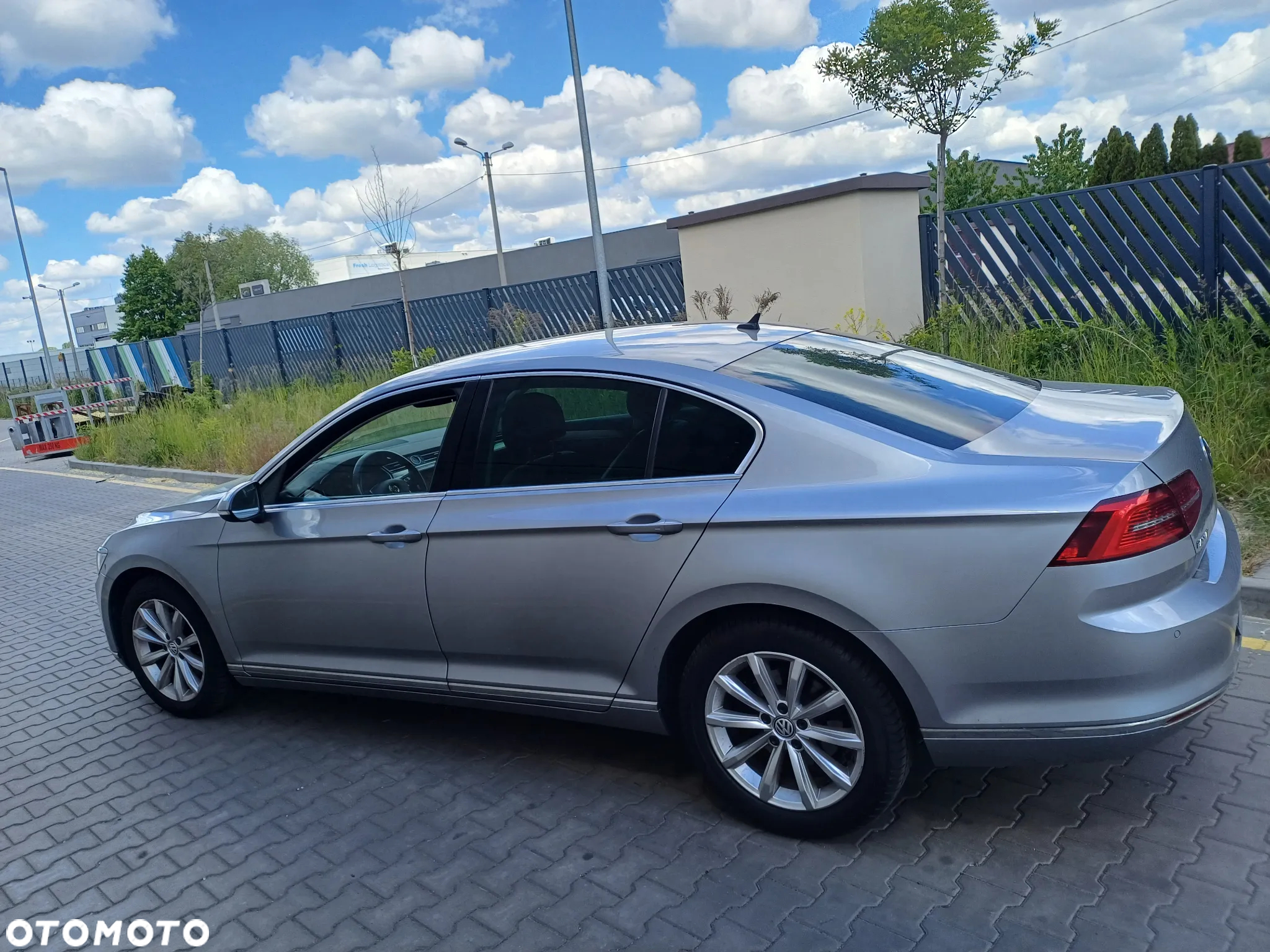 Volkswagen Passat 2.0 TDI BMT Highline DSG - 12