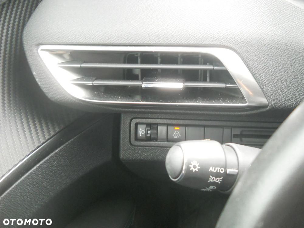Peugeot 3008 BlueHDi 130 Stop & Start EAT8 Allure - 18