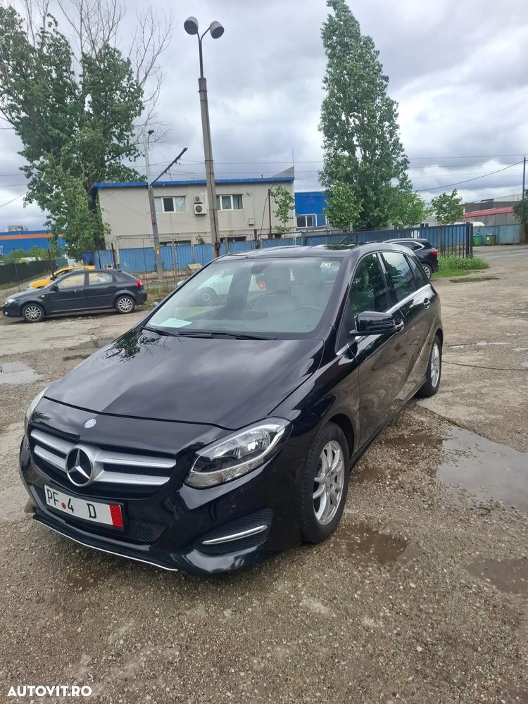 Mercedes-Benz B 180 - 13