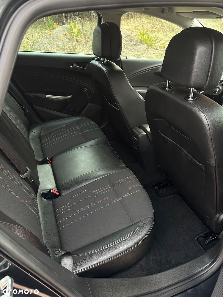 Opel Astra 1.4 150 Jahre - 11