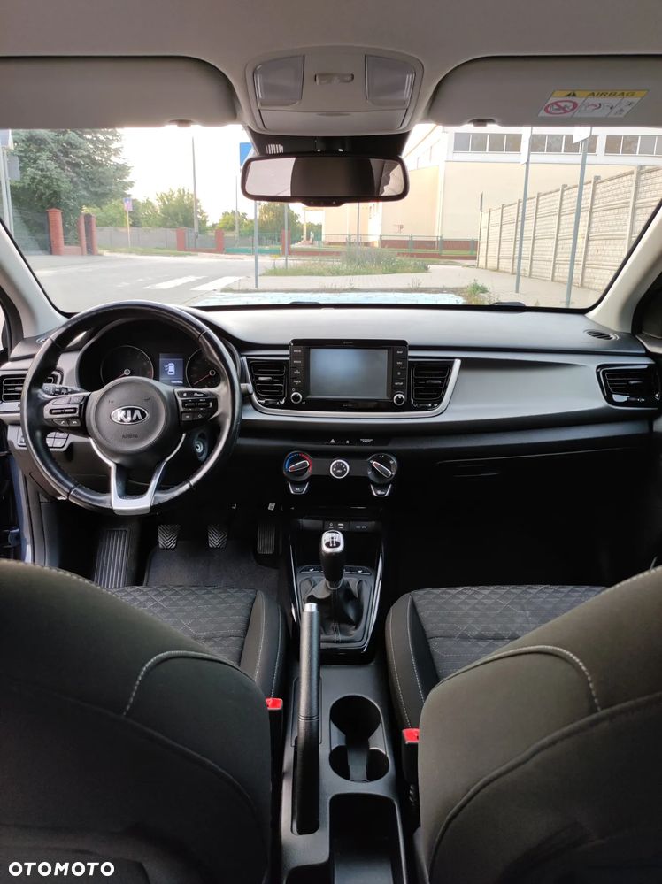 Kia Rio - 21