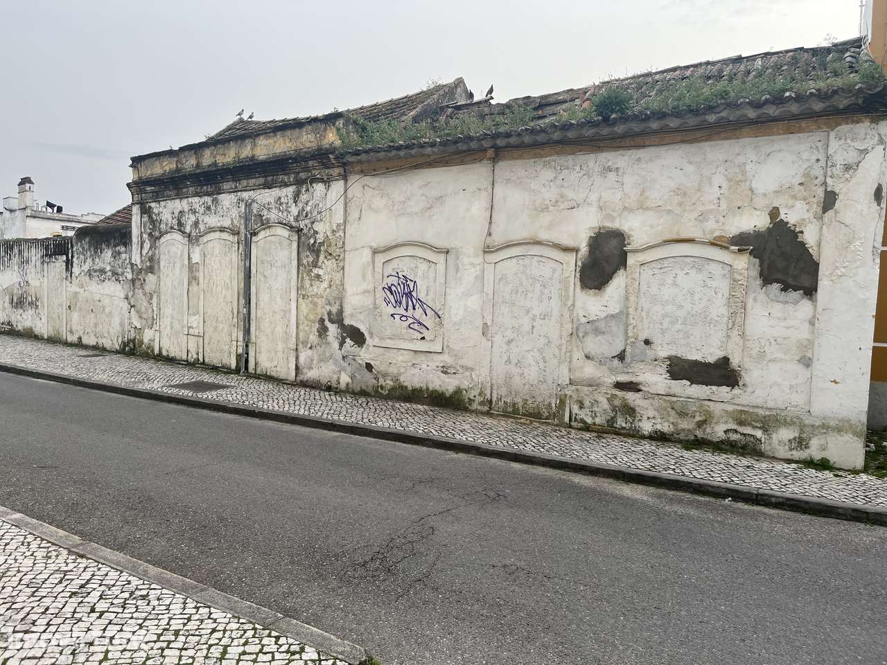 Oportunidade Rara no Centro do Cartaxo, com Elevado Potencial de Const - Grande imagem: 3/4