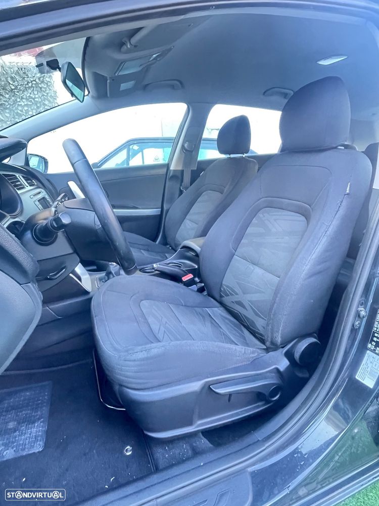 Kia Ceed SW 1.4 CRDi ECO - 6