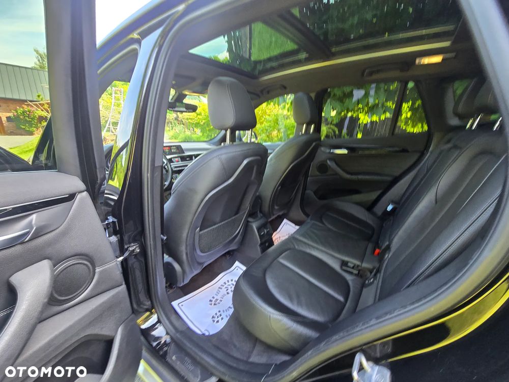 BMW X1 xDrive25i GPF Sport Line - 13