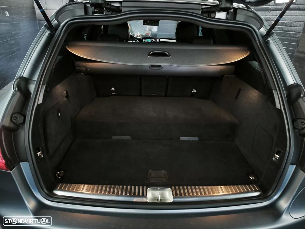 Mercedes-Benz C 300 de AMG Line - 46