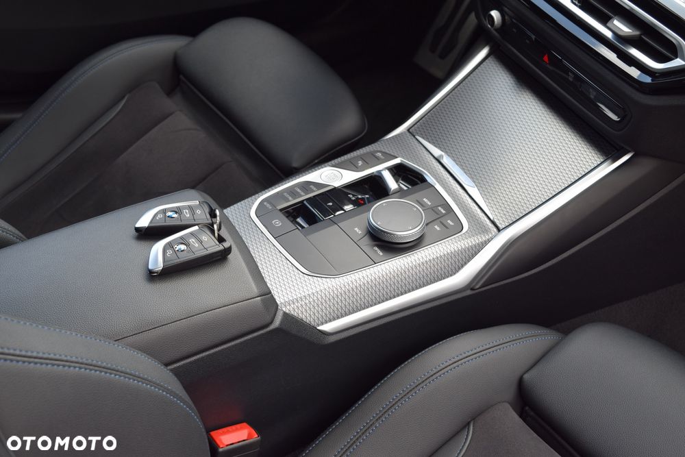 BMW Seria 3 320d xDrive mHEV M Sport sport - 21