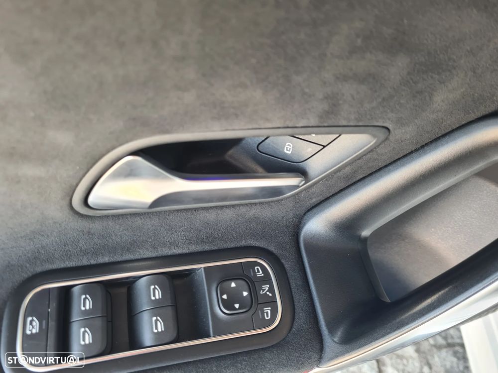 Mercedes-Benz A 180 d AMG Line - 17