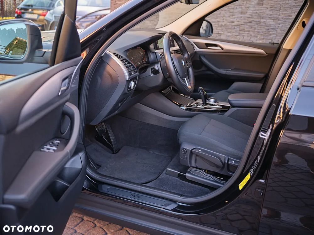 BMW X3 xDrive20i - 21