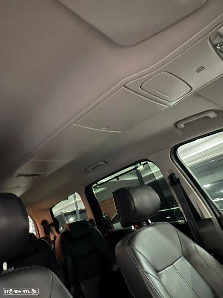Ford Galaxy 2.0 TDCi Titanium Business - 27