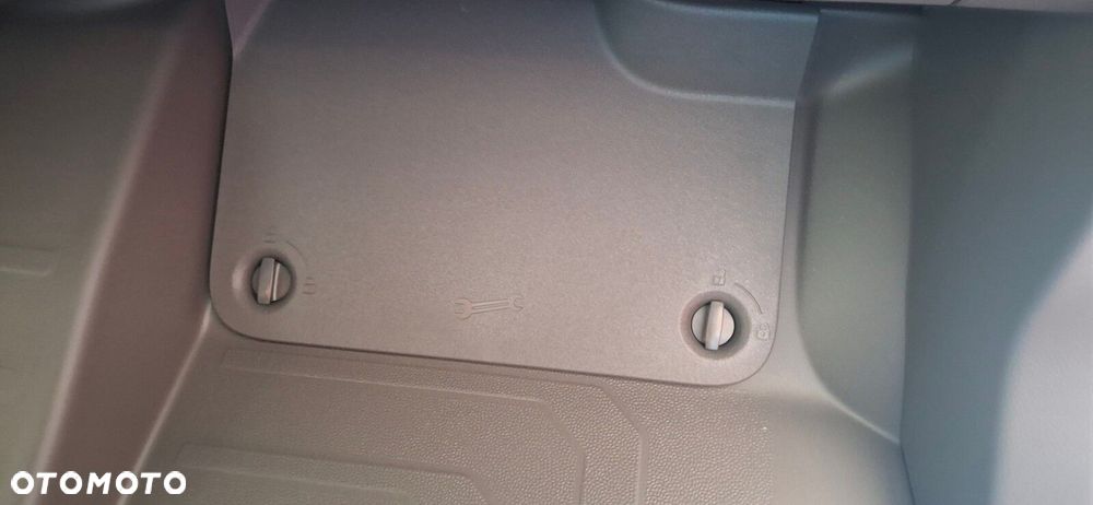 Volkswagen Crafter - 28