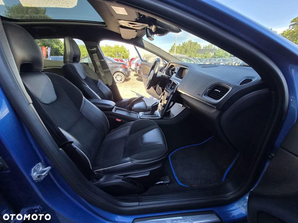 Volvo V40 T3 Geartronic RDesign - 20