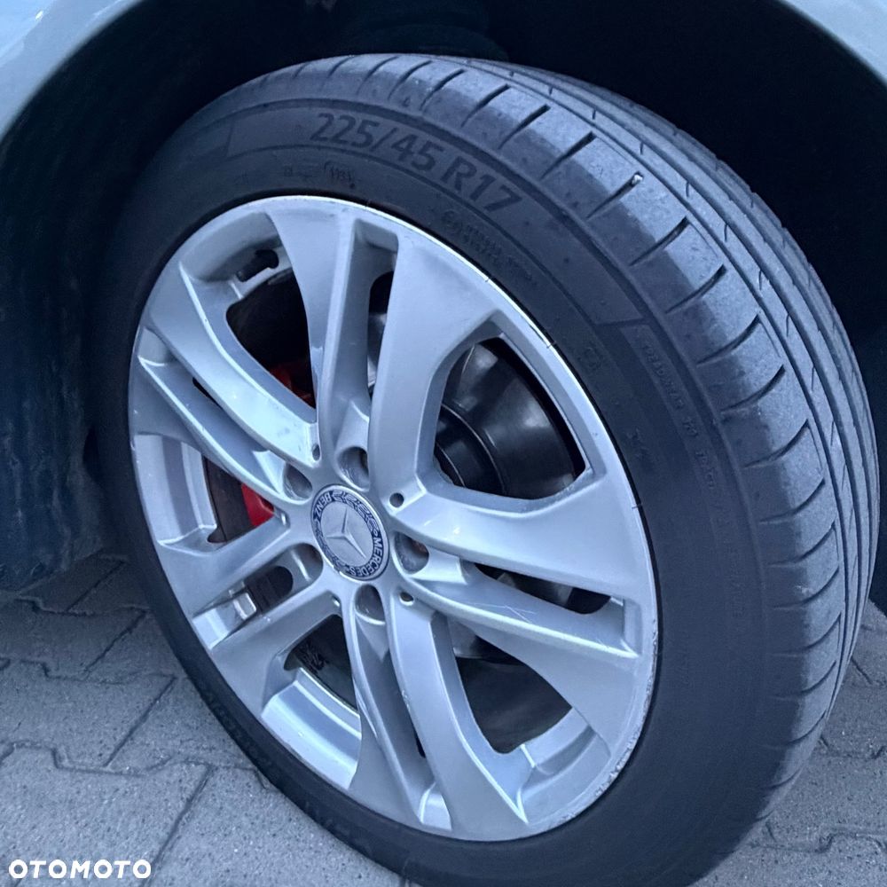 Mercedes-Benz Klasa C 220 CDI 7G-TRONIC Avantgarde Edition - 9