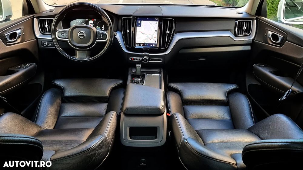 Volvo XC 60 Recharge T6 Twin Engine eAWD Inscription Expression - 23