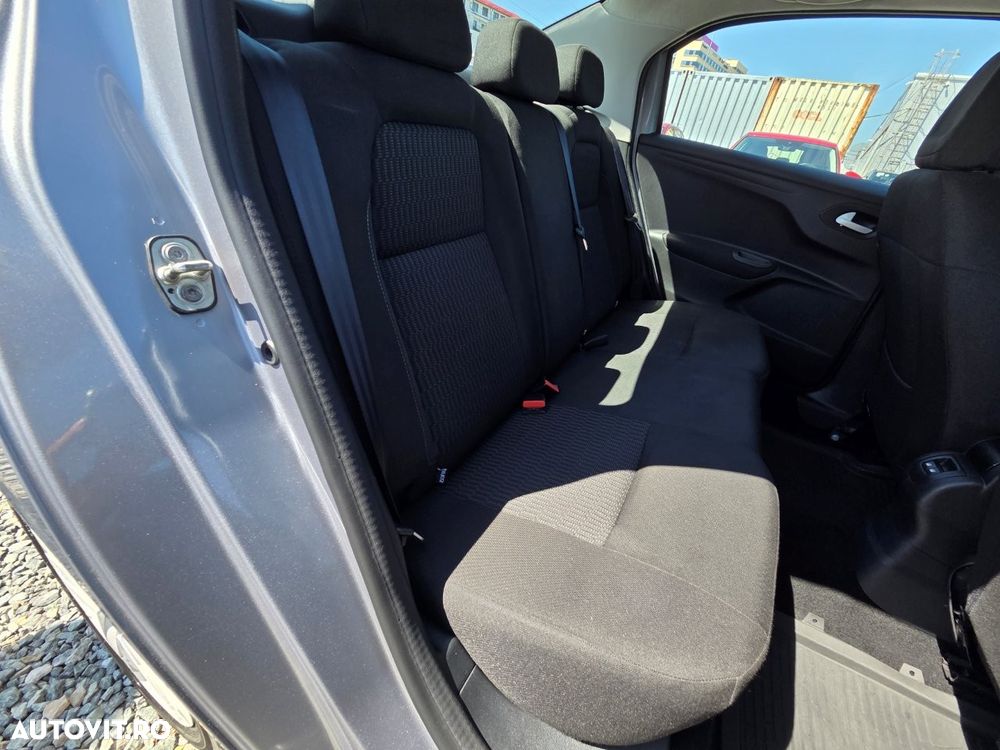 Peugeot 301 1.5 BlueHDI FAP Active - 14