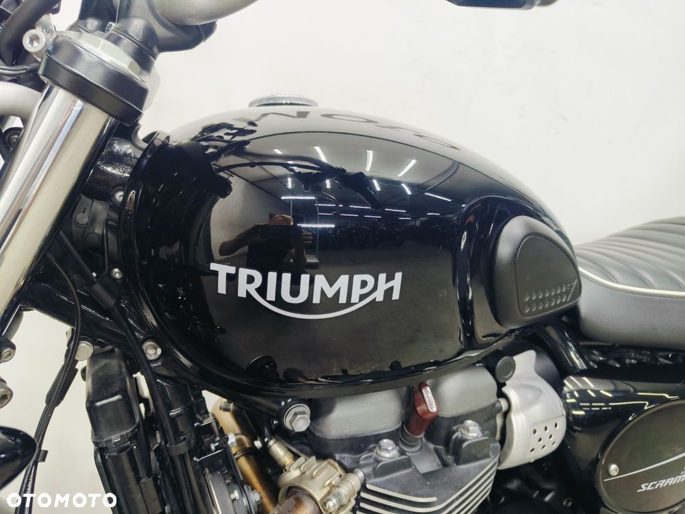 Triumph Street Scrambler - 23