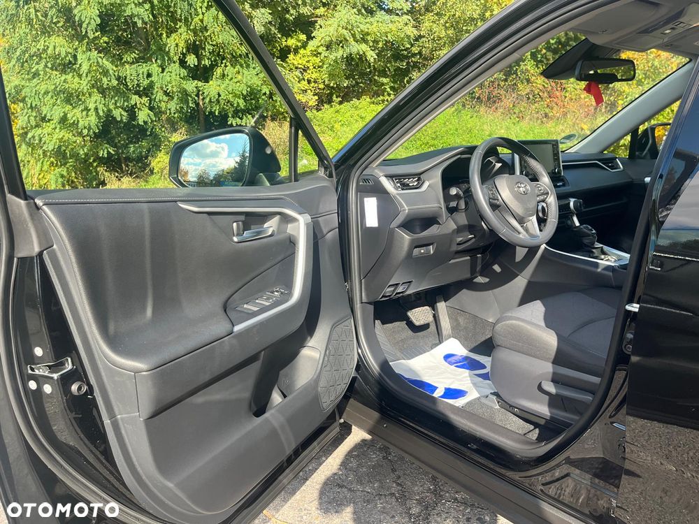 Toyota RAV4 - 11