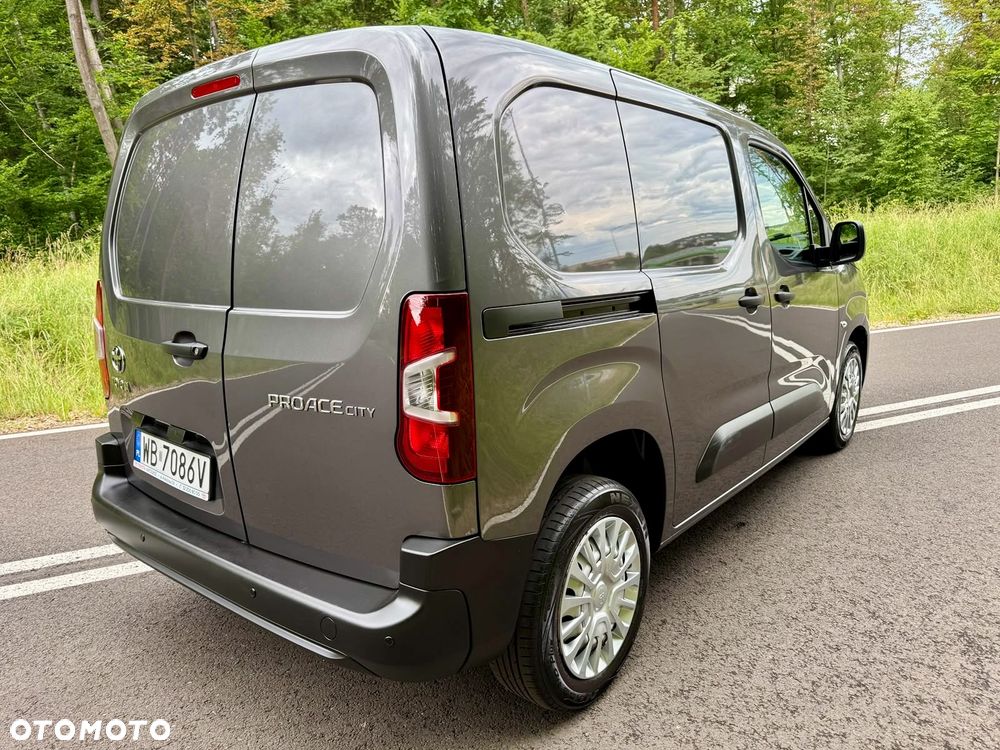 Toyota Proace City - 7