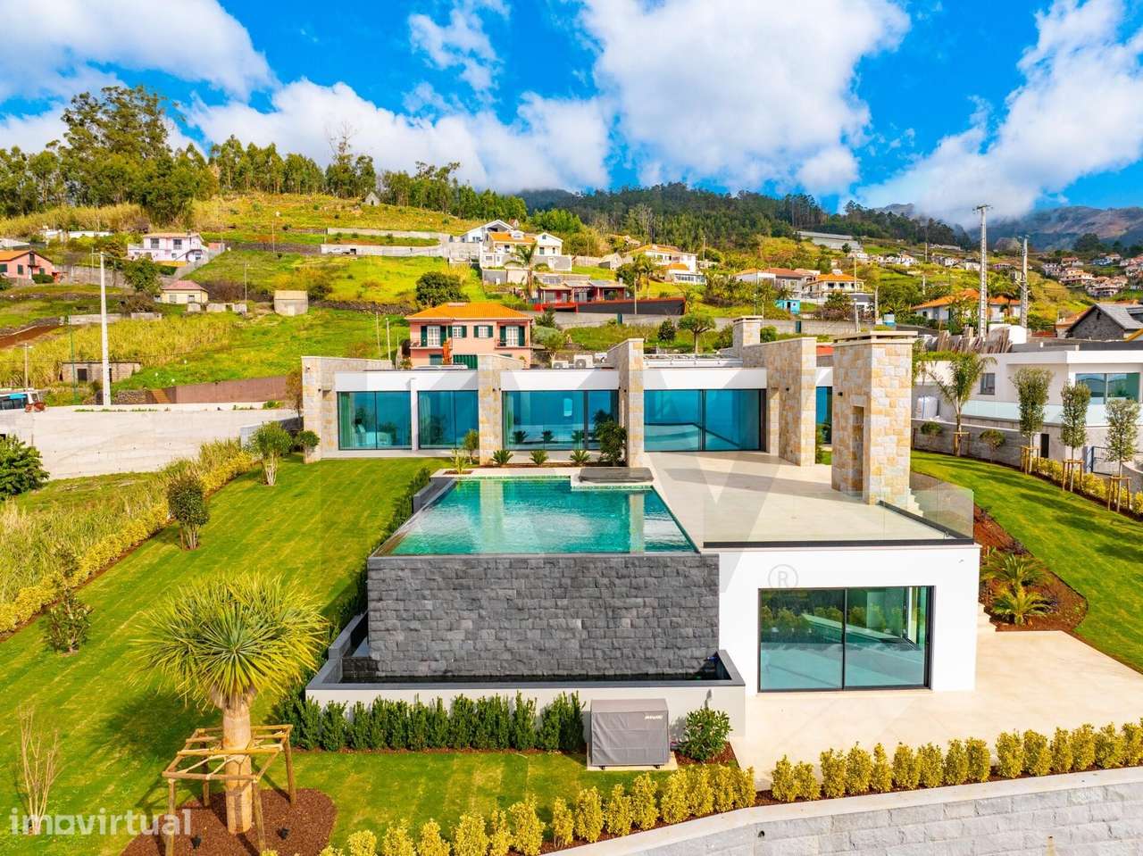 Moradia Térrea, T3 Totalmente Mobilada e equipada! Piscina, solário co - Grande imagem: 2/37