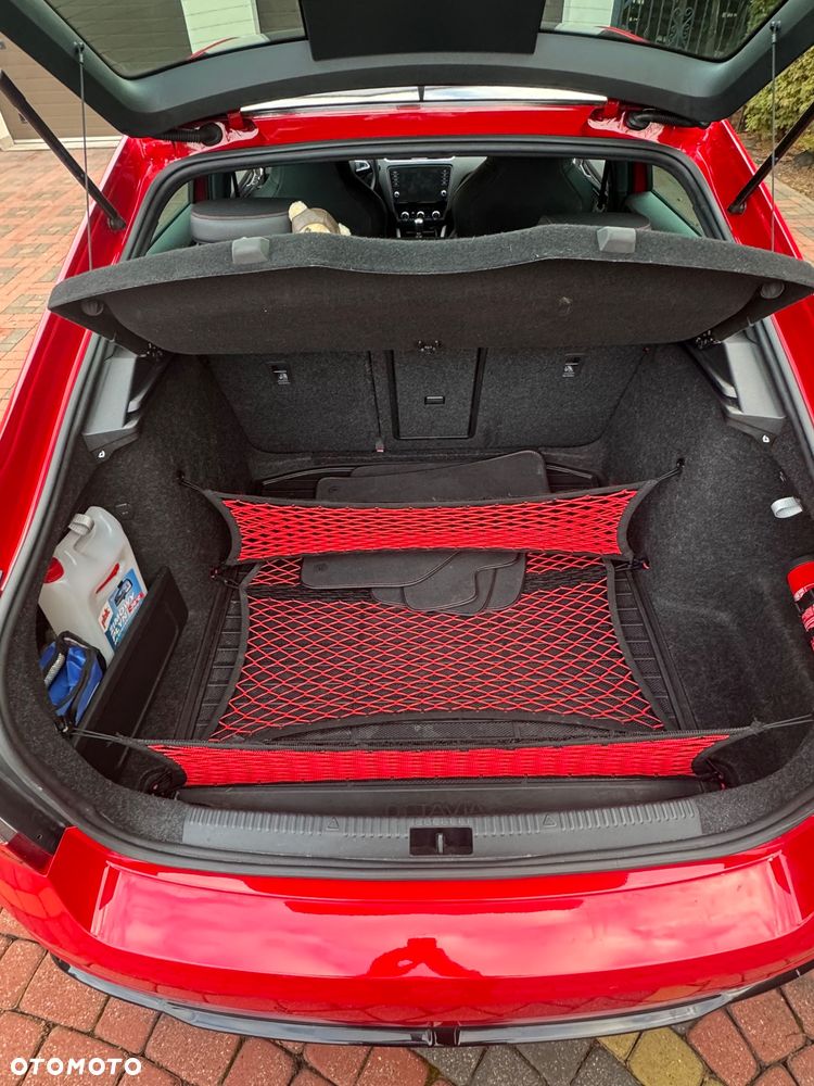 Skoda Octavia 2.0 TSI RS Challenge 245 DSG - 13