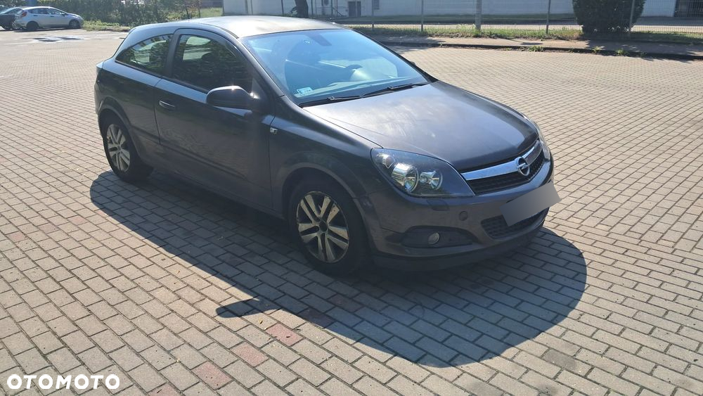 Opel Astra III GTC 1.7 CDTI Cosmo - 8