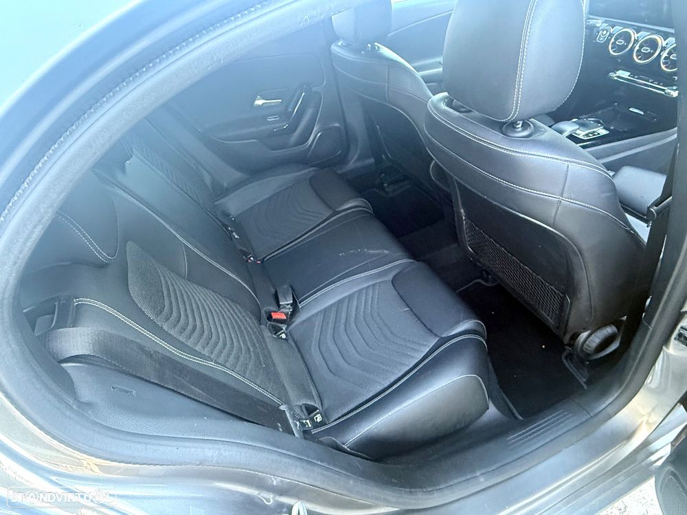 Mercedes-Benz A 180 d Urban Aut. - 23