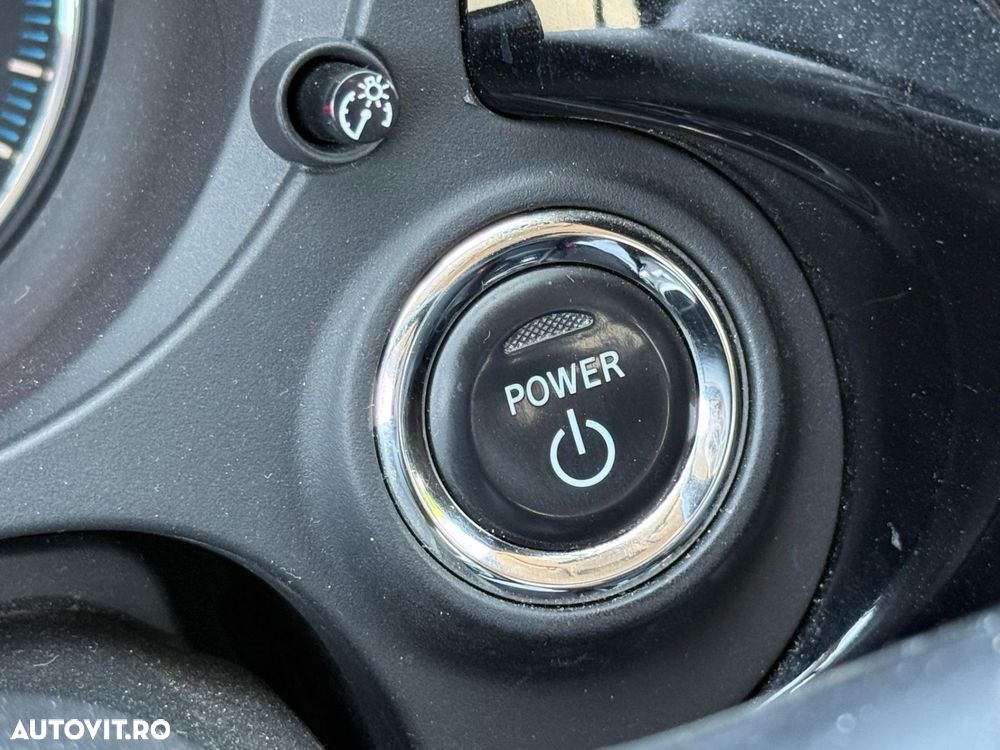 Mitsubishi Outlander 2.0L AS&G CVT Instyle - 22