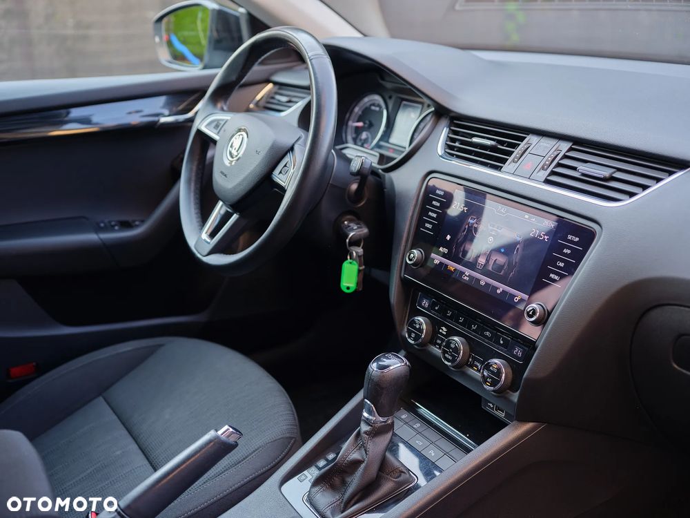 Skoda Octavia 1.5 TSI ACT Style DSG - 22