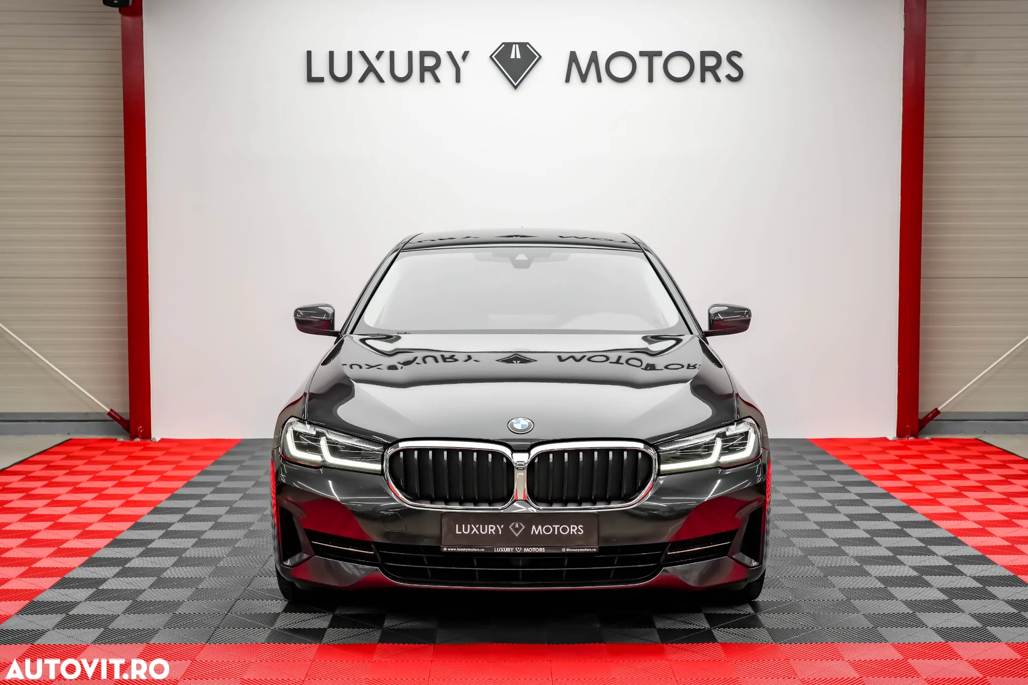 BMW Seria 5 530e iPerformance Aut. - 24