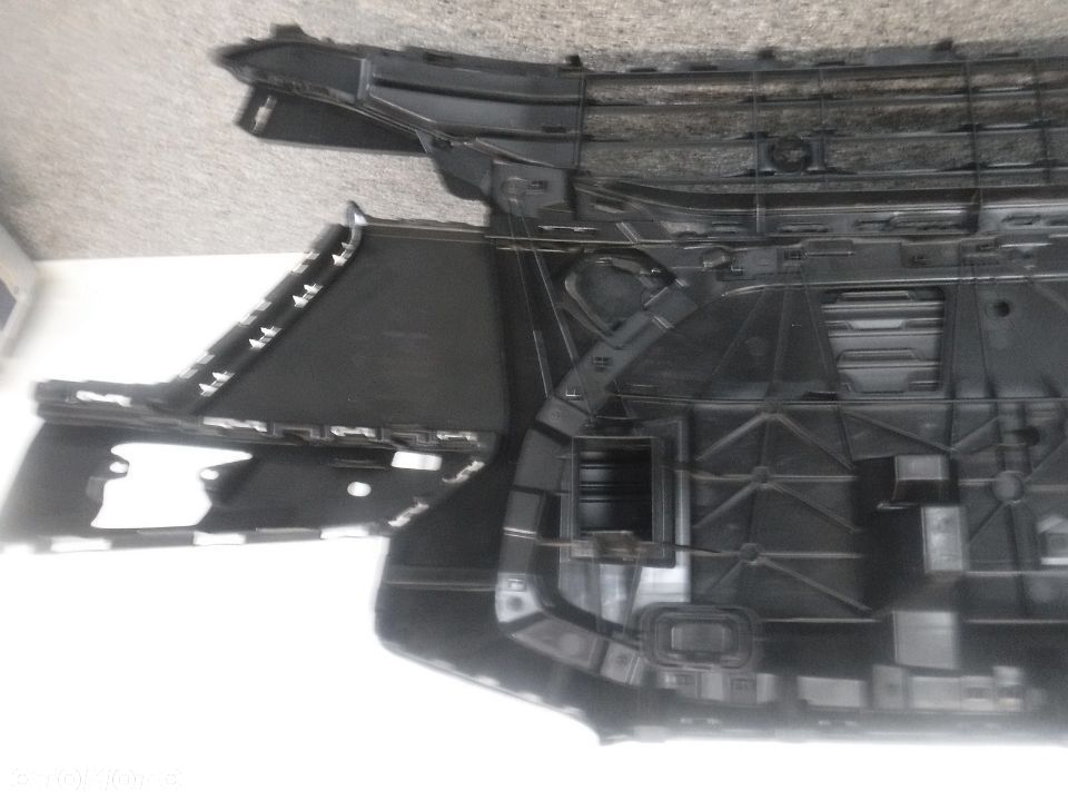 audi q4 etron grill atrapa - 5